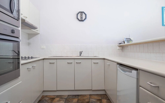 Retreat Beside The Beach - Unit One