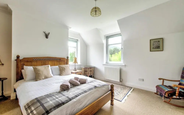 Spacious Argyll Farmhouse in an Idyllic Setting