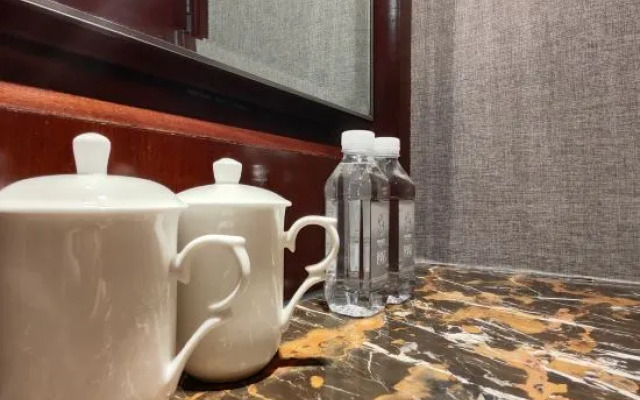 Shunquan Jinguan Business Hotel