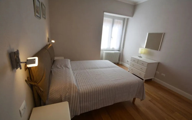 Fortezza white apartment