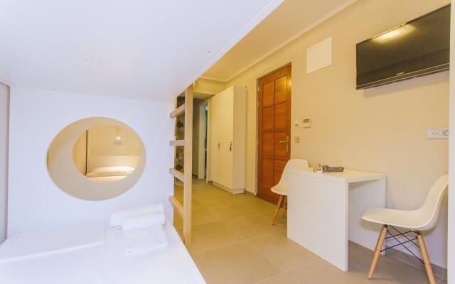 Hostel Dvor