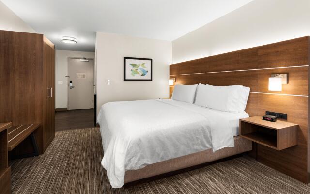 Holiday Inn Express Suites Sumner by IHG