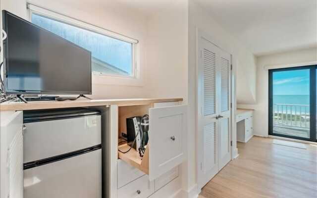 Seagrape Colony 03 - 3 Br Townhouse