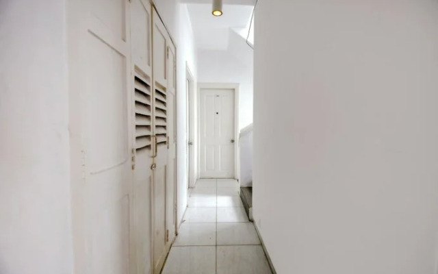 Fabhotel Silver Nest