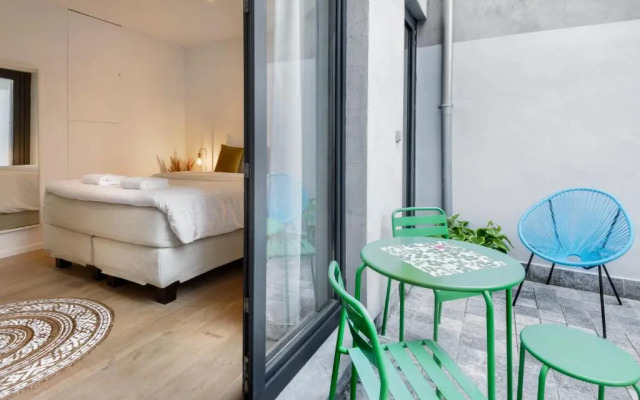 R73 Apartments