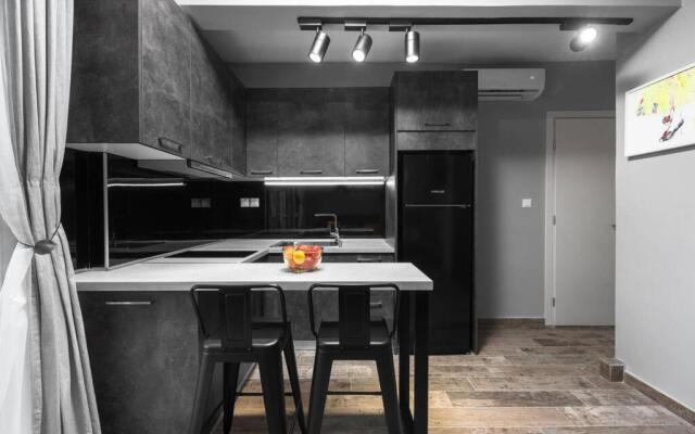 "LouLenny's aRt" BoutiQue HoMes in HalkiDiki, vol 2
