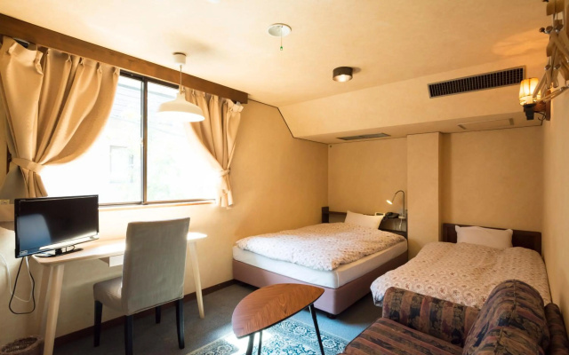 Haus St.Anton – Guest Rooms – Nozawaonsen