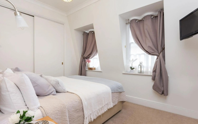 Park Lane Apartments - Clarges St