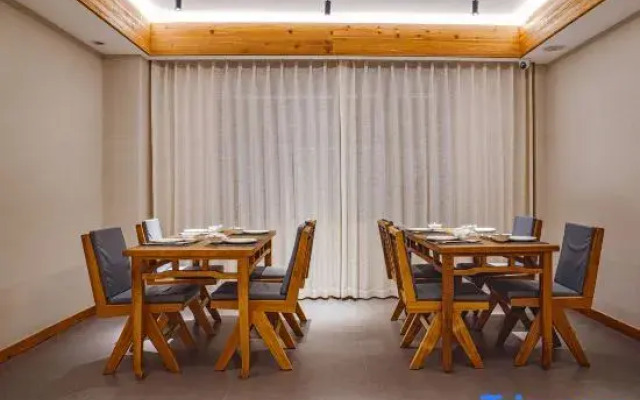 Wuyi Mountain Mingxi Hall Tea House