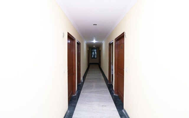 OYO 19484 Hotel Cubic Inn
