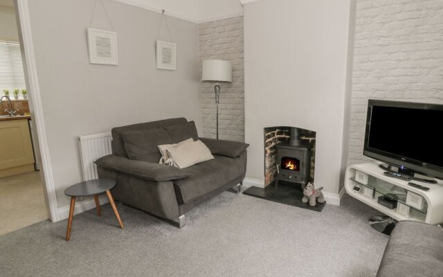 1 Sandy Lane, Chester