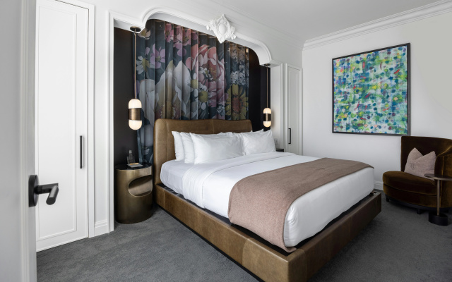 Daxton Hotel Birmingham, Curio Collection by Hilton