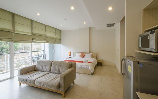 Seaview modern Apartment at Karon Hill