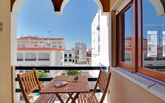 Monte Gordo Beachview 1 by Homing