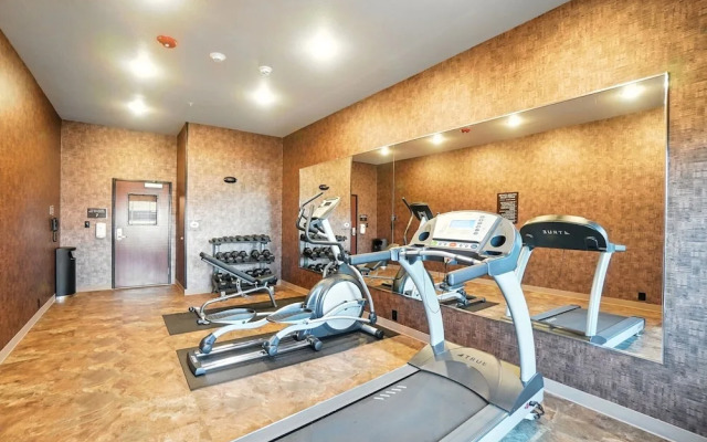 Cobblestone Hotel & Suites-Bellefontaine