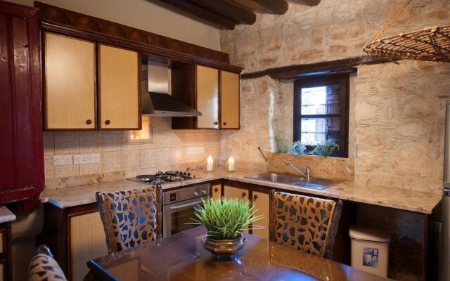 Oinoessa Traditional Boutique Houses