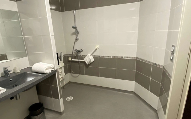 Hotel Kyriad Auray - Carnac