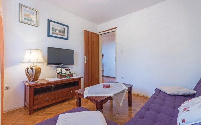Stunning Home in Pula With 3 Bedrooms and Outdoor Swimming Pool