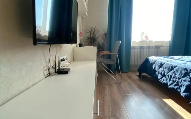 Li Apartments on Ovrazhnaya street 47A