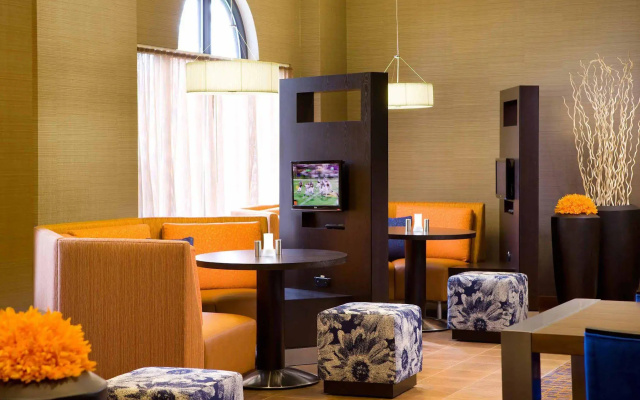 Courtyard by Marriott Newark Silicon Valley