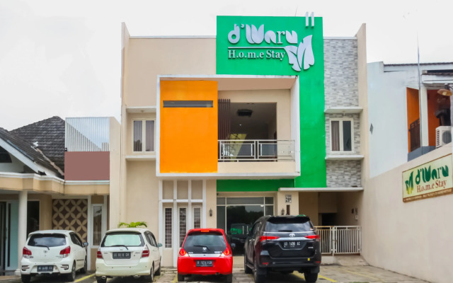 OYO 90193 D'waru Homestay Syariah