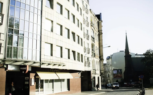 Platinum Apartments Aparthotel