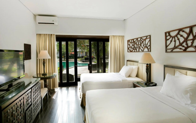 Lido Lake Resort By MNC Hotel