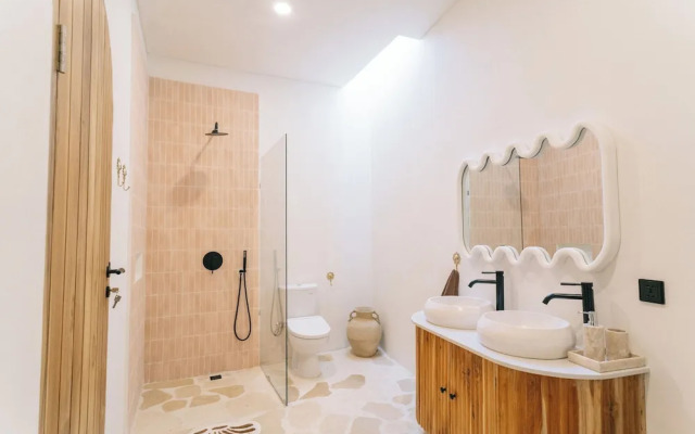 Trendy Boho 3BR Cozy Living 5min to La Brisa