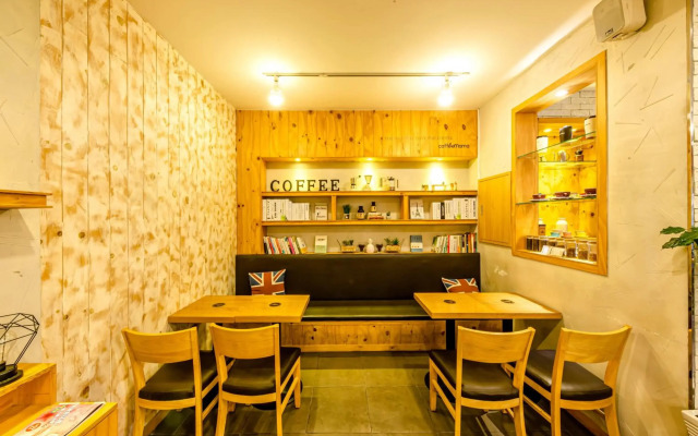 Trevi Hotel
