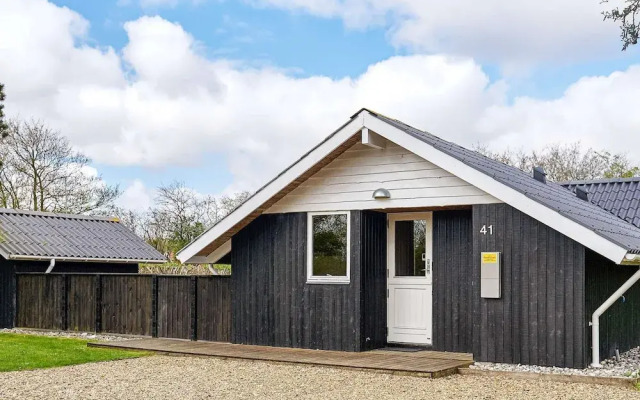 6 Person Holiday Home in Hemmet