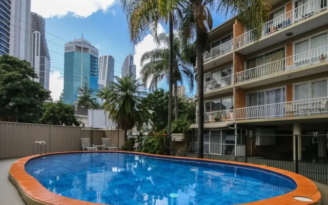 Cosy Unit Walking Distance To The Beach With Parking