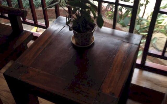 Xishuangbanna Fengweizhu Inn