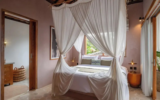 Tebola Joglo Villas