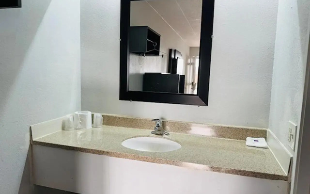 Motel 6 Cedar Rapids, IA