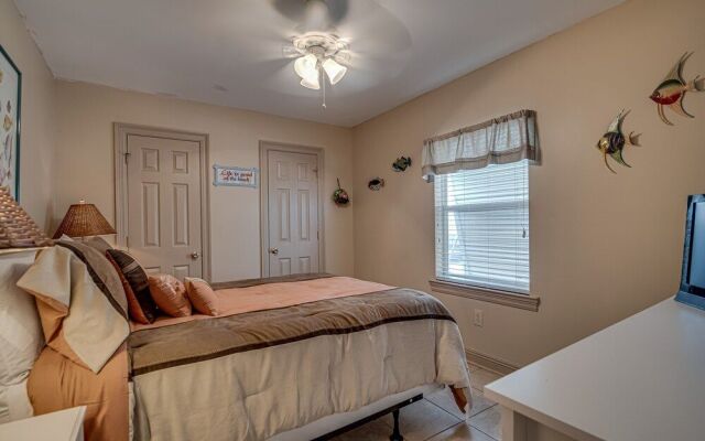 The Pelican by RedAwning