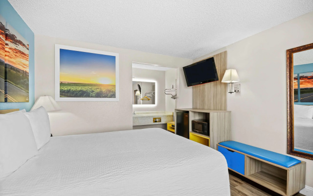 Days Inn by Wyndham Lost Hills