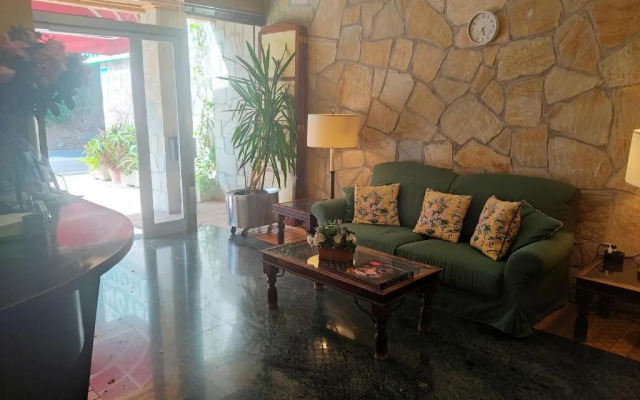 Hotel Suite Mioño Castro