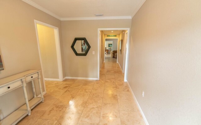 Harbor Side Apartment 5