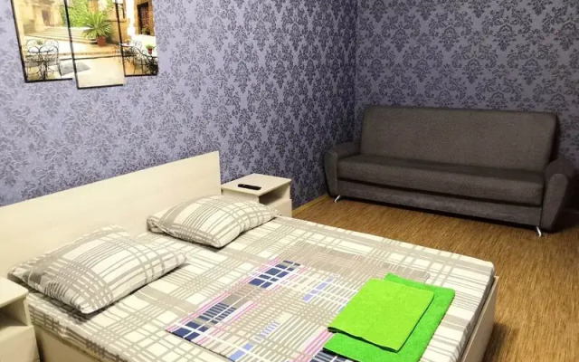 Сутки как дома на Ботанической, 45