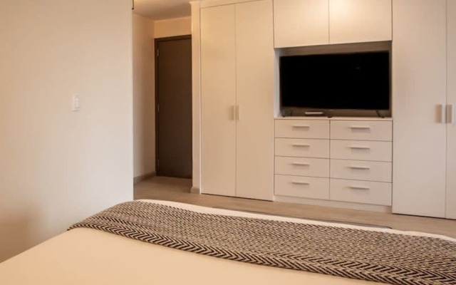w Stylish Loft With Balcony in Barranco