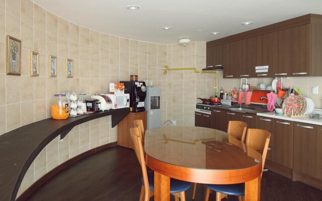 Hello Guesthouse - Hostel