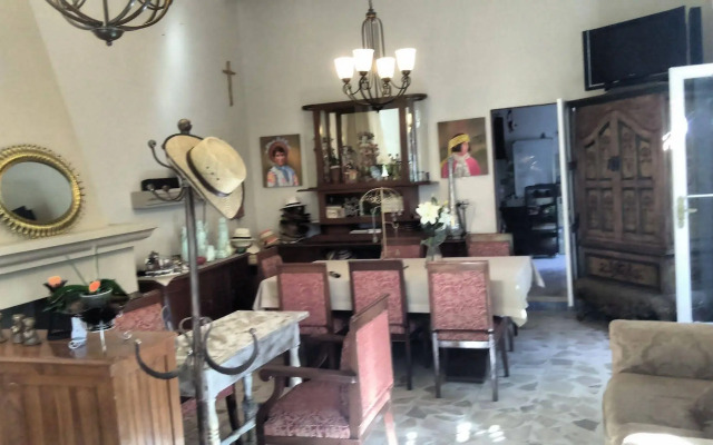 Casa Espejos Holistic B&B- Adults Only