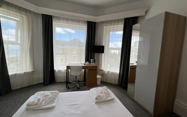 Capital One Hotel
