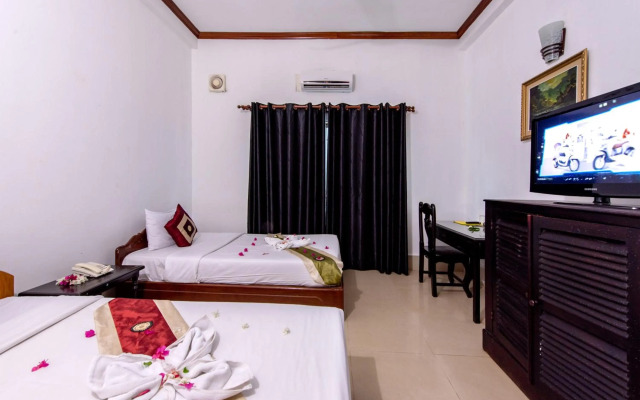 Central Night Hotel