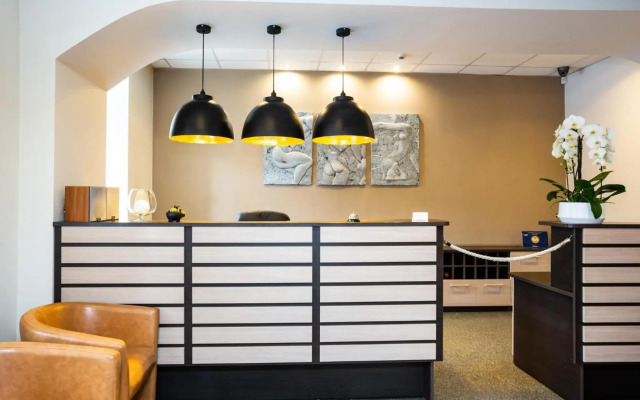 Primo Hotel