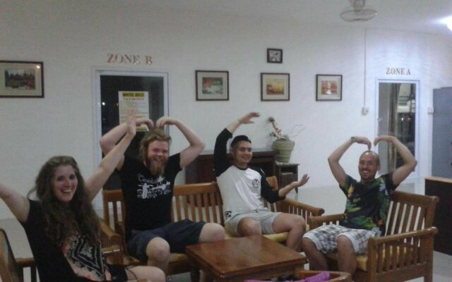 Samui Lakeside Hostel - Adults Only