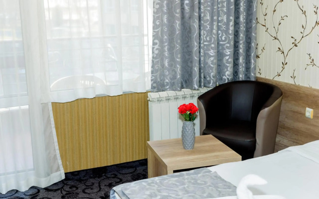 Hotel Prestige