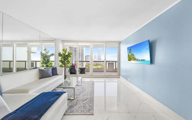 Spacious One Bedroom Centrally Located