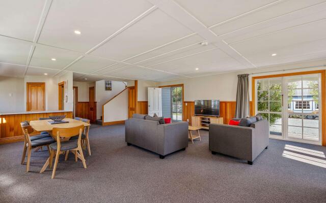 Quality Suites Huka Falls