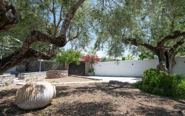Seafront Pouletis Family Drosoula Gem With Pool